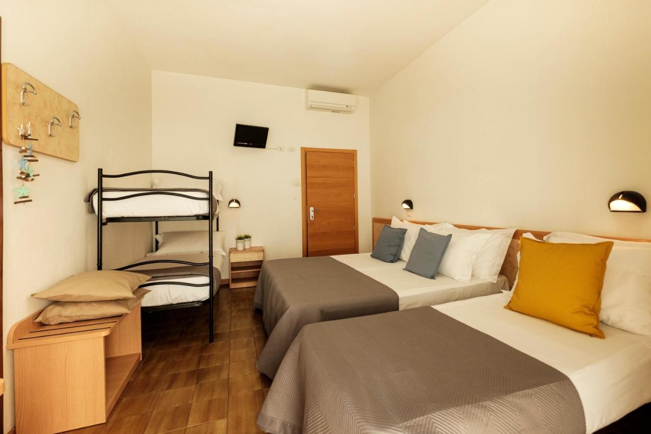 Hotel Oceanic Rimini Esterno foto