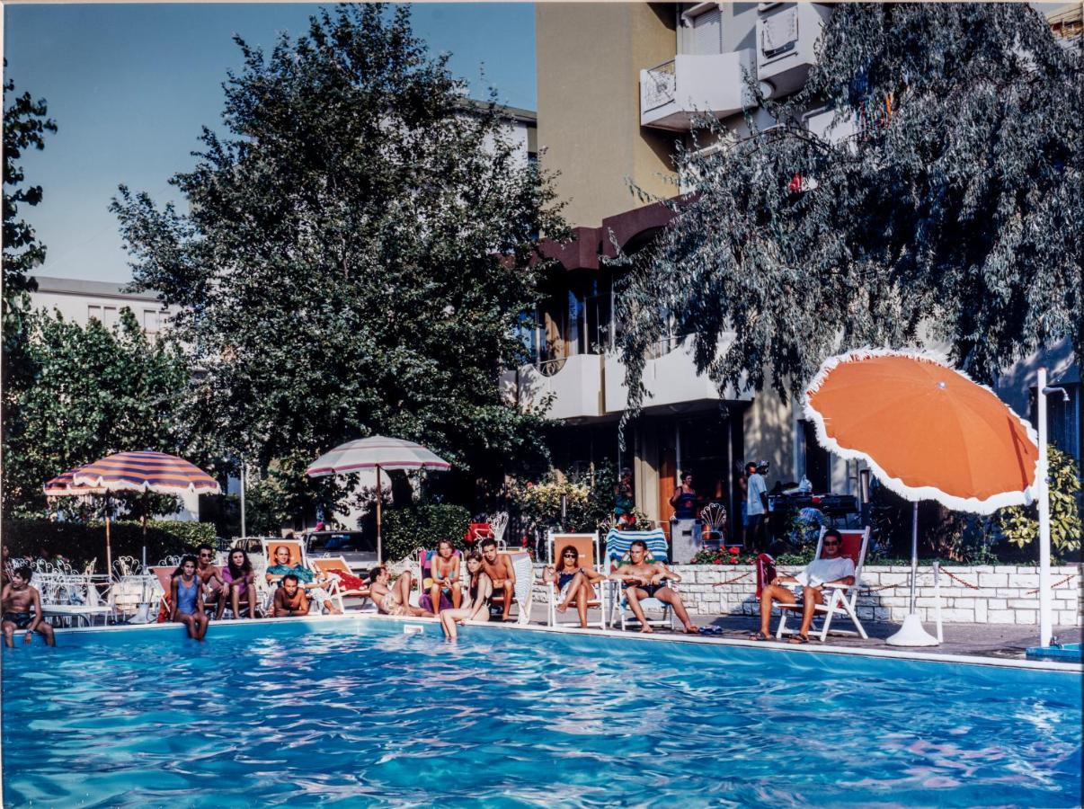 Hotel Oceanic Rimini Esterno foto
