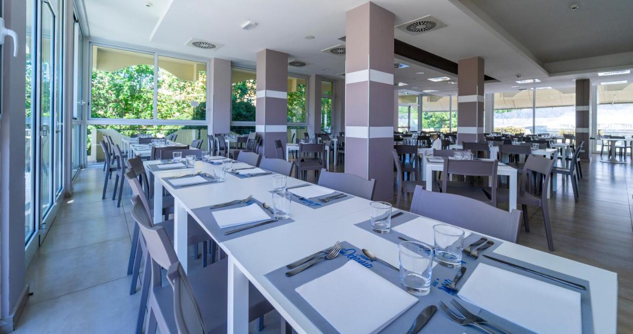 Hotel Oceanic Rimini Esterno foto