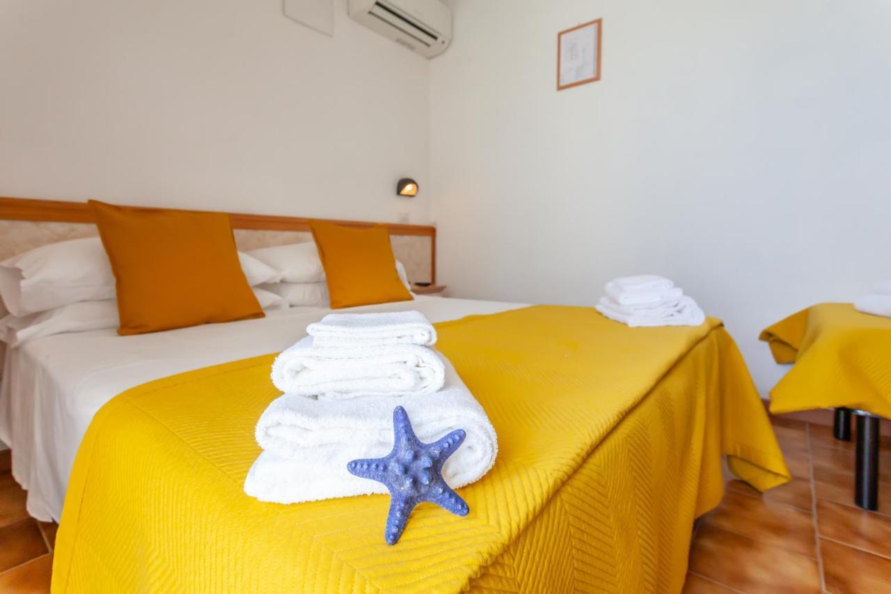 Hotel Oceanic Rimini Esterno foto