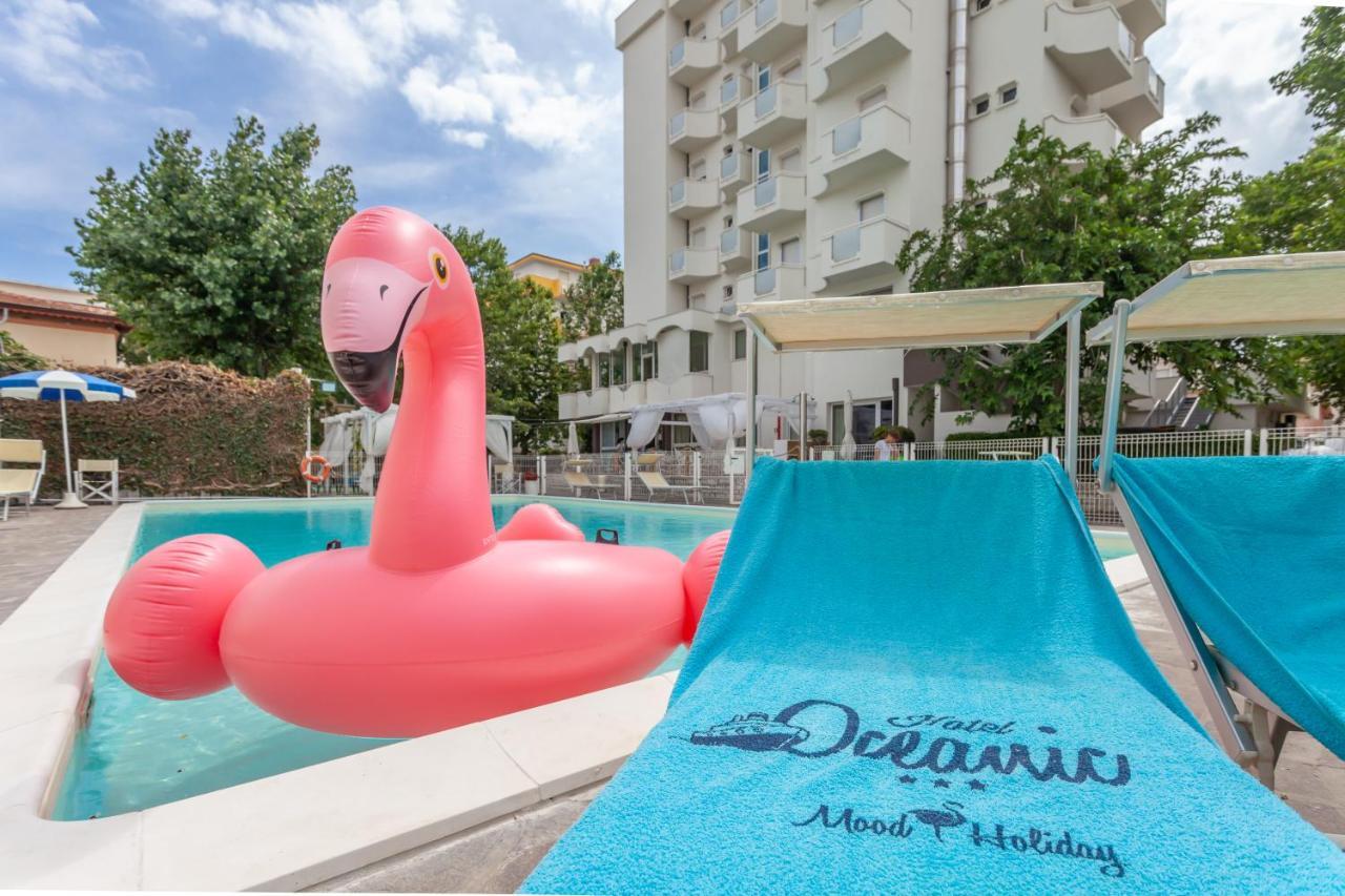 Hotel Oceanic Rimini Esterno foto